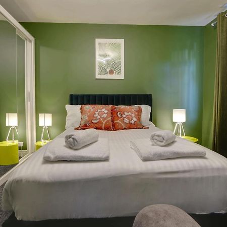 #Upmarket, Exceptional 4 Bed House, With Free Parking, Close To Amenities And Supermarkets Sheffield Exteriér fotografie