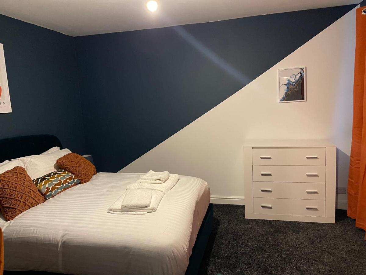 #Upmarket, Exceptional 4 Bed House, With Free Parking, Close To Amenities And Supermarkets Sheffield Exteriér fotografie