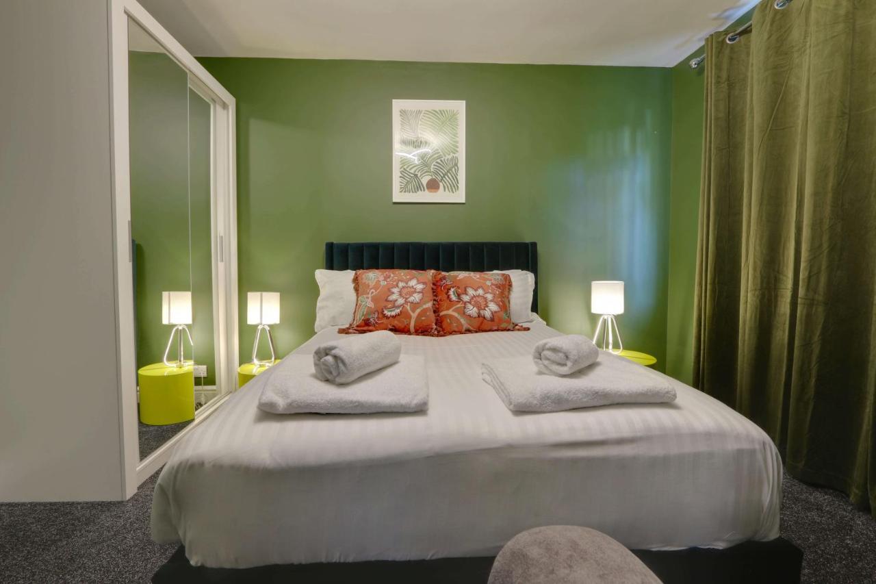 #Upmarket, Exceptional 4 Bed House, With Free Parking, Close To Amenities And Supermarkets Sheffield Exteriér fotografie