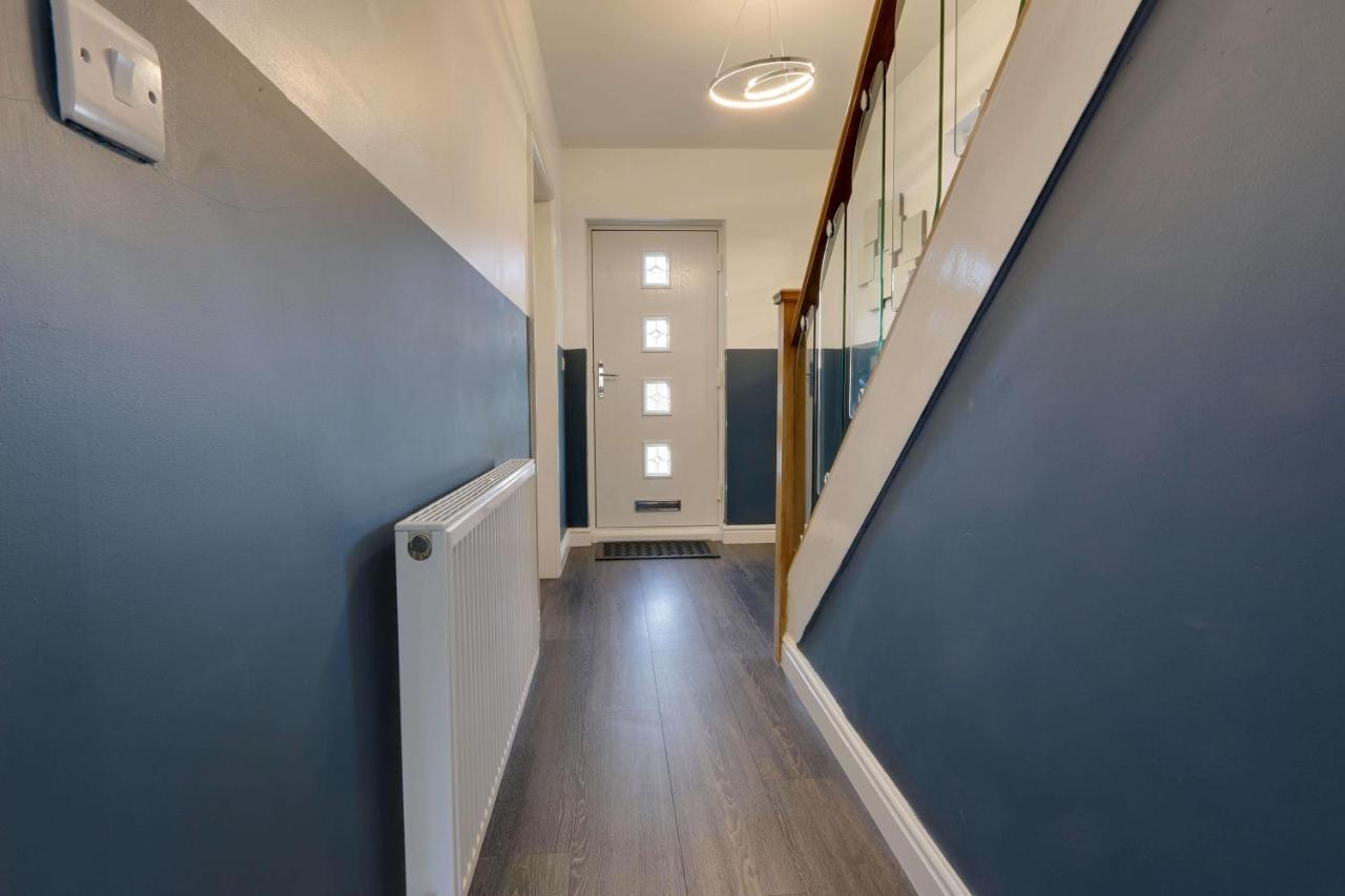 #Upmarket, Exceptional 4 Bed House, With Free Parking, Close To Amenities And Supermarkets Sheffield Exteriér fotografie