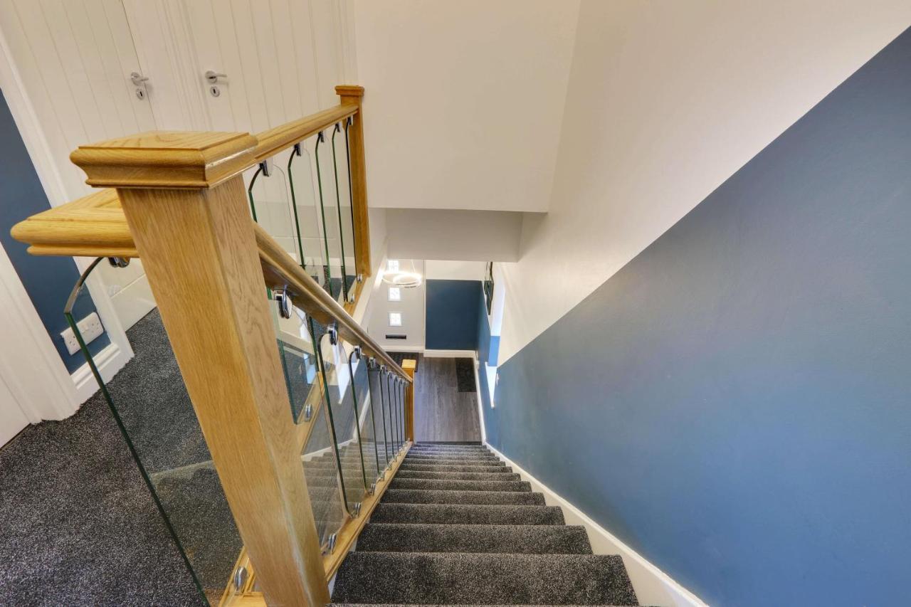 #Upmarket, Exceptional 4 Bed House, With Free Parking, Close To Amenities And Supermarkets Sheffield Exteriér fotografie