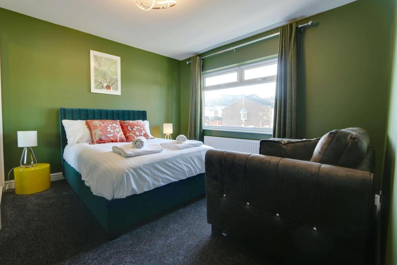 #Upmarket, Exceptional 4 Bed House, With Free Parking, Close To Amenities And Supermarkets Sheffield Exteriér fotografie