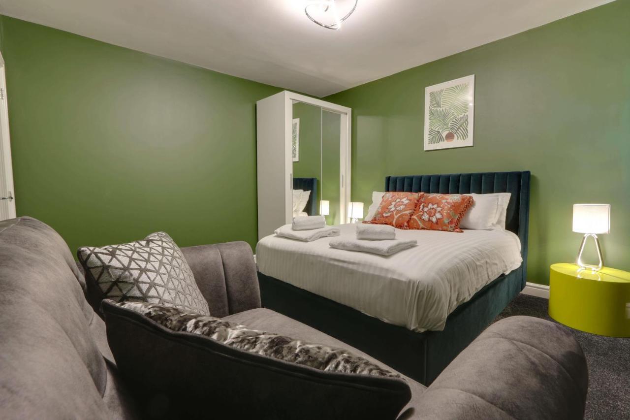 #Upmarket, Exceptional 4 Bed House, With Free Parking, Close To Amenities And Supermarkets Sheffield Exteriér fotografie